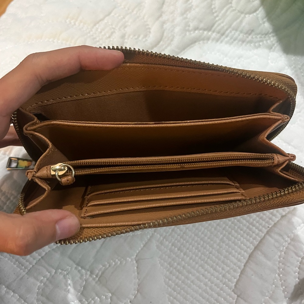 Small Fossil wallet